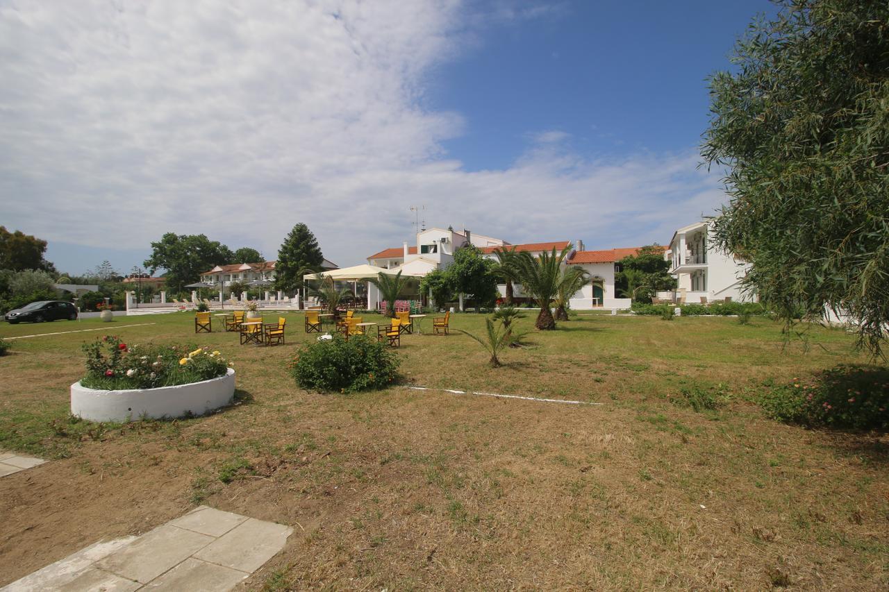 Utopia Kávos Exterior photo