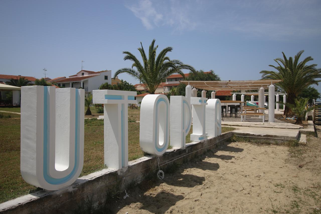 Utopia Kávos Exterior photo